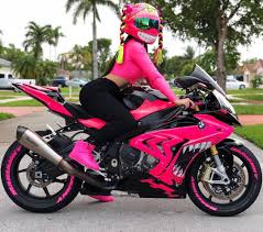 Pink Pink Pink!! @marianny1616 💕 | Motorcycle girl, Pink motorcycle, Pink  bike