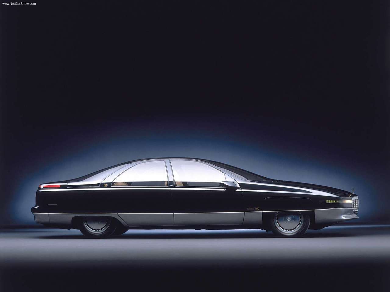 Cadillac-Voyage_Concept-1988-1280-02.jpg