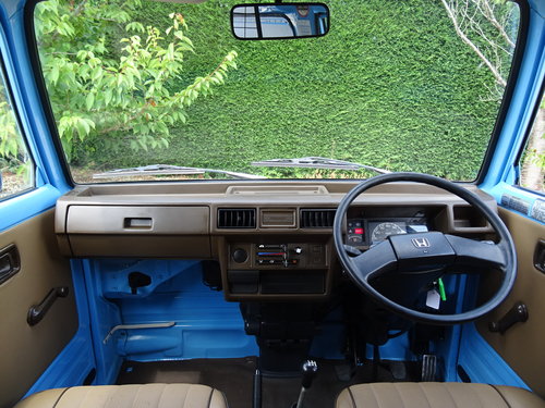 honda acty interior.jpg