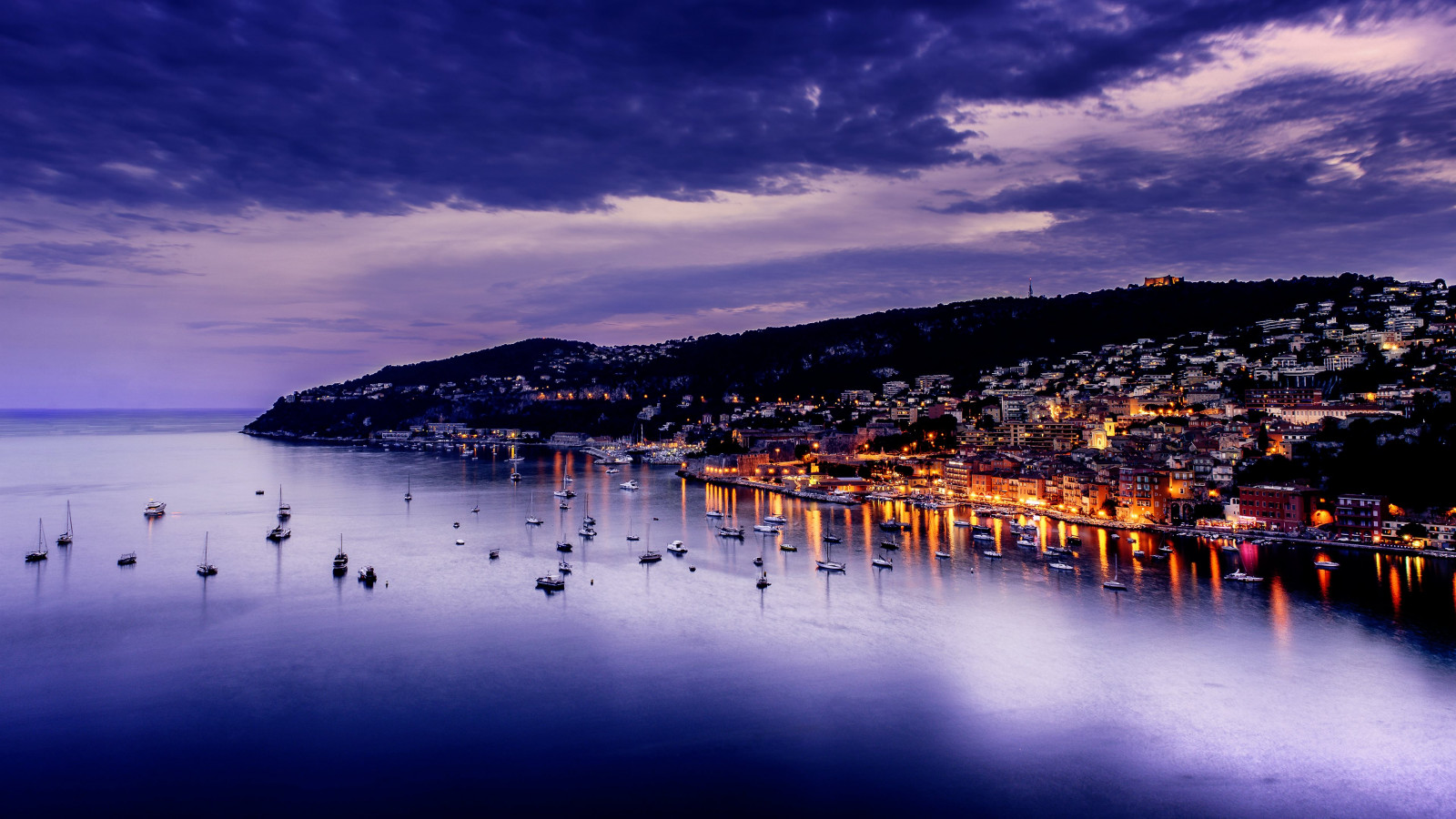 sunset-picture-over-villefranche-1600x900_666568-mm-90.jpg